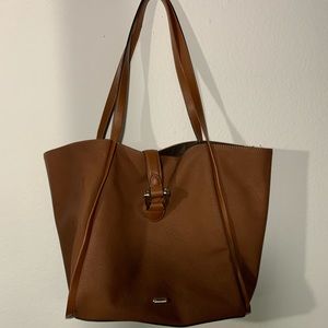 Champs women’s purse